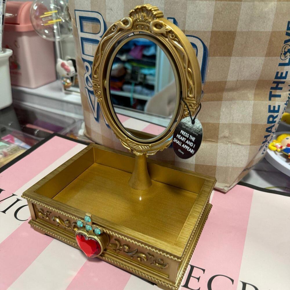 Bath & body Works, Disney villains, evil queen mirror - Picture 1 of 2